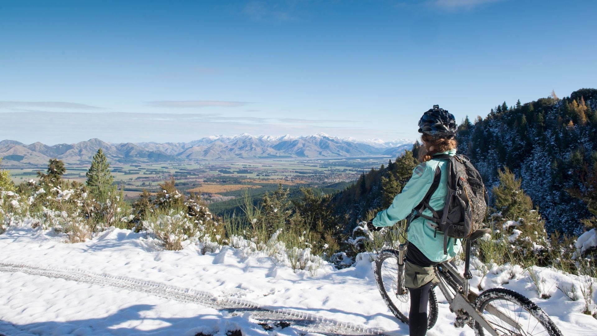 Winter Cycling Tips: How to Stay Safe and Enjoy the Ride