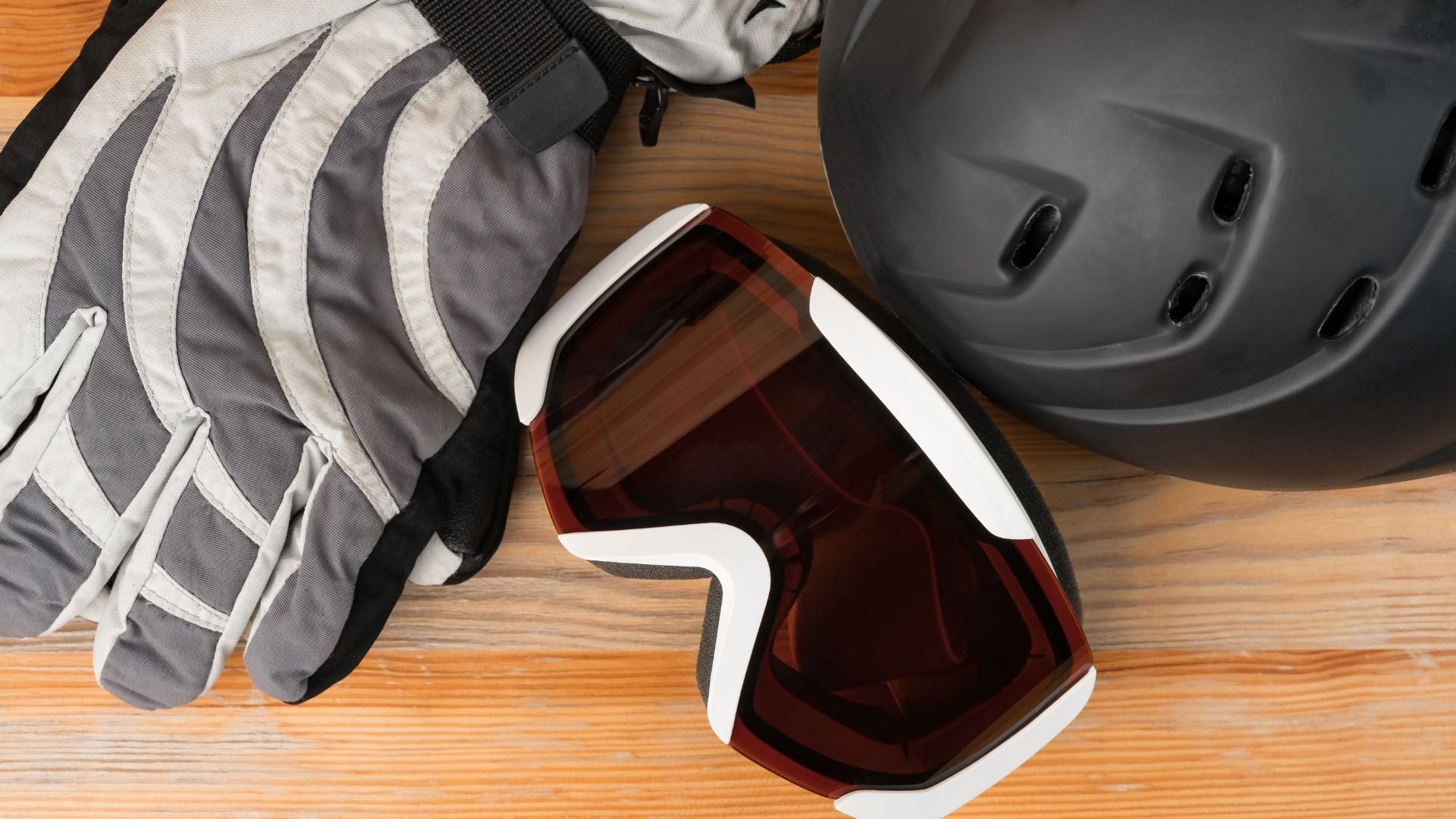 Reasons to Choose Our Ski and Snowboard Shop for All Your Gear Needs