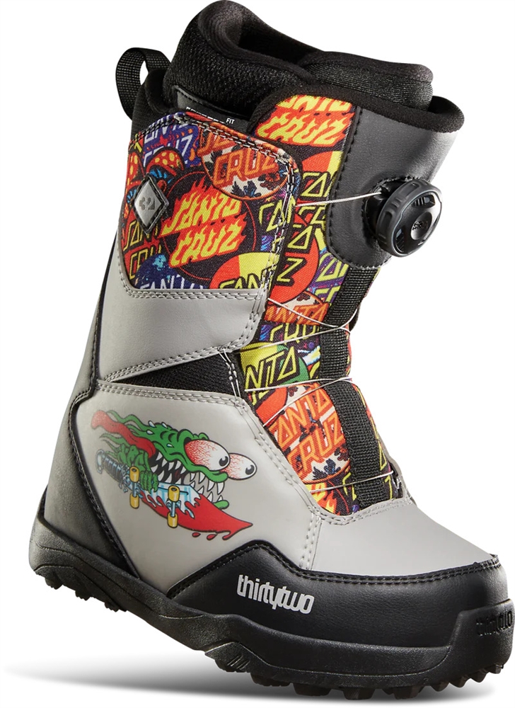 Snowboard boots